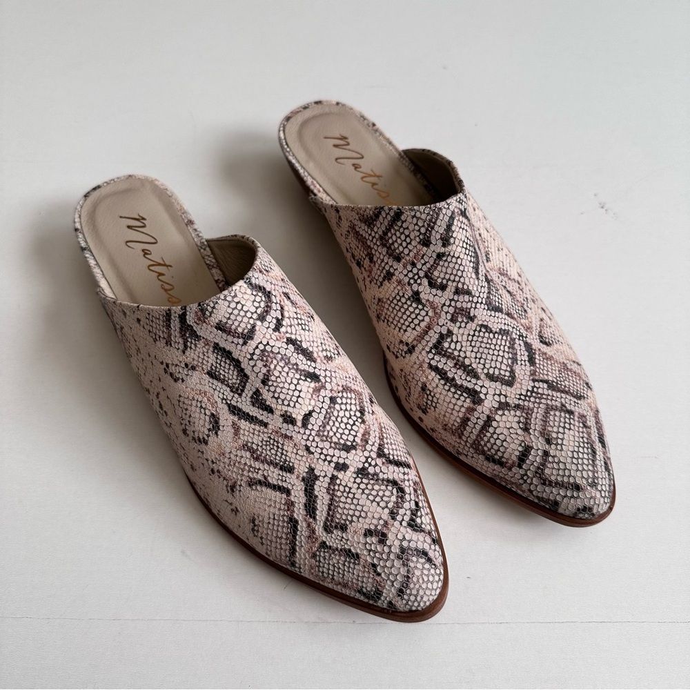Matisse Snake Embossed Pointed Mules Shoes Beige 8.5